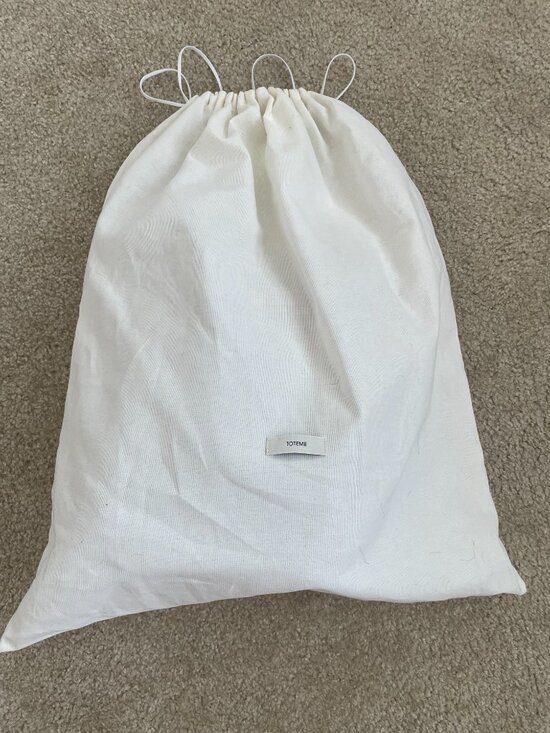 Toteme Belted Bucket Bag - Picture 8 of 8